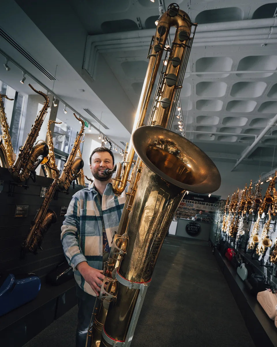 Saxofón bajo