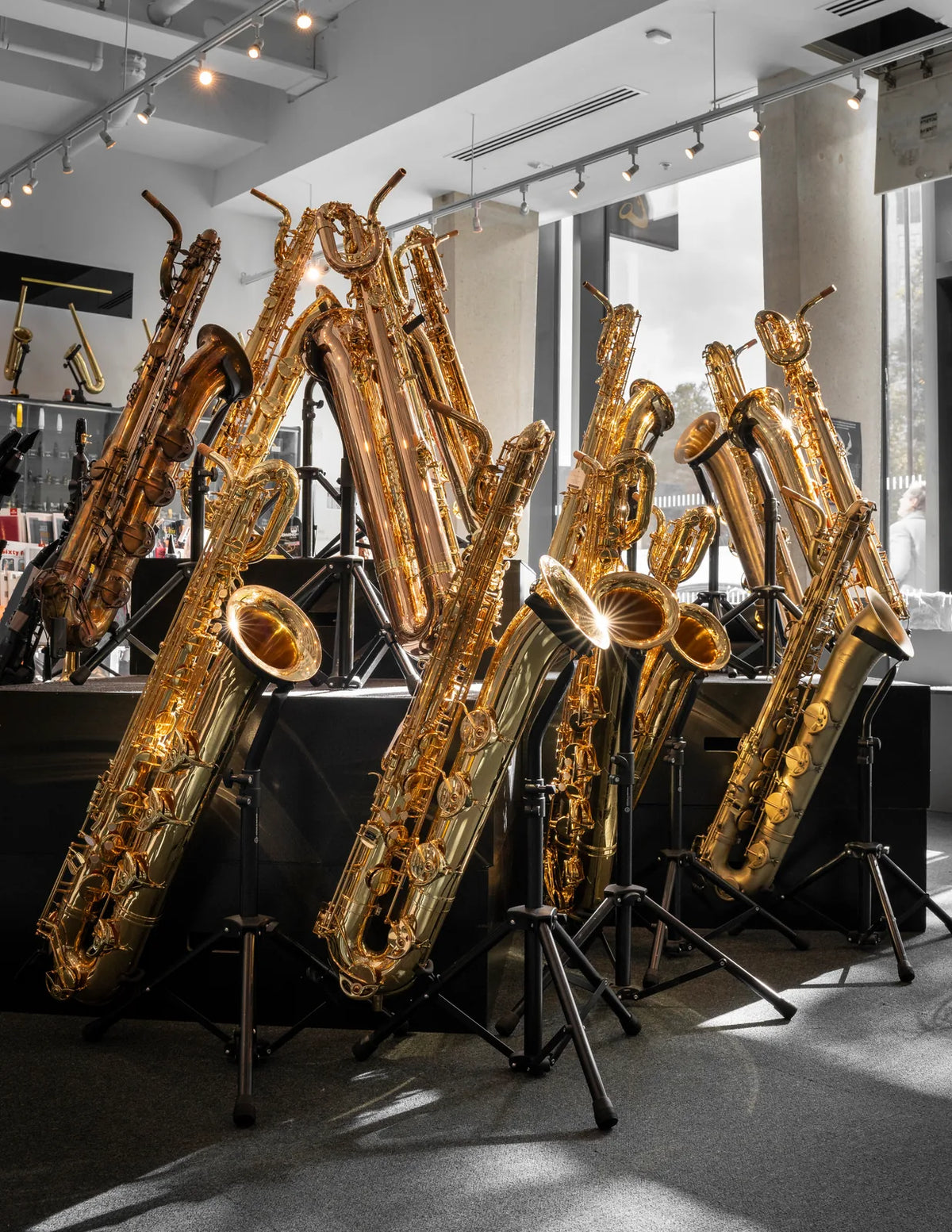Saxofones barítonos en nuestra tienda de Londres